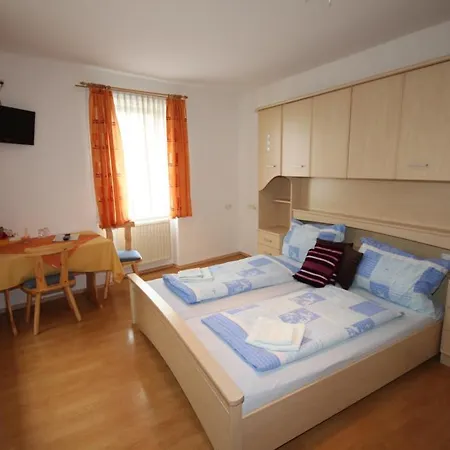 Casa de hóspedes Sleep Self Check In 3*